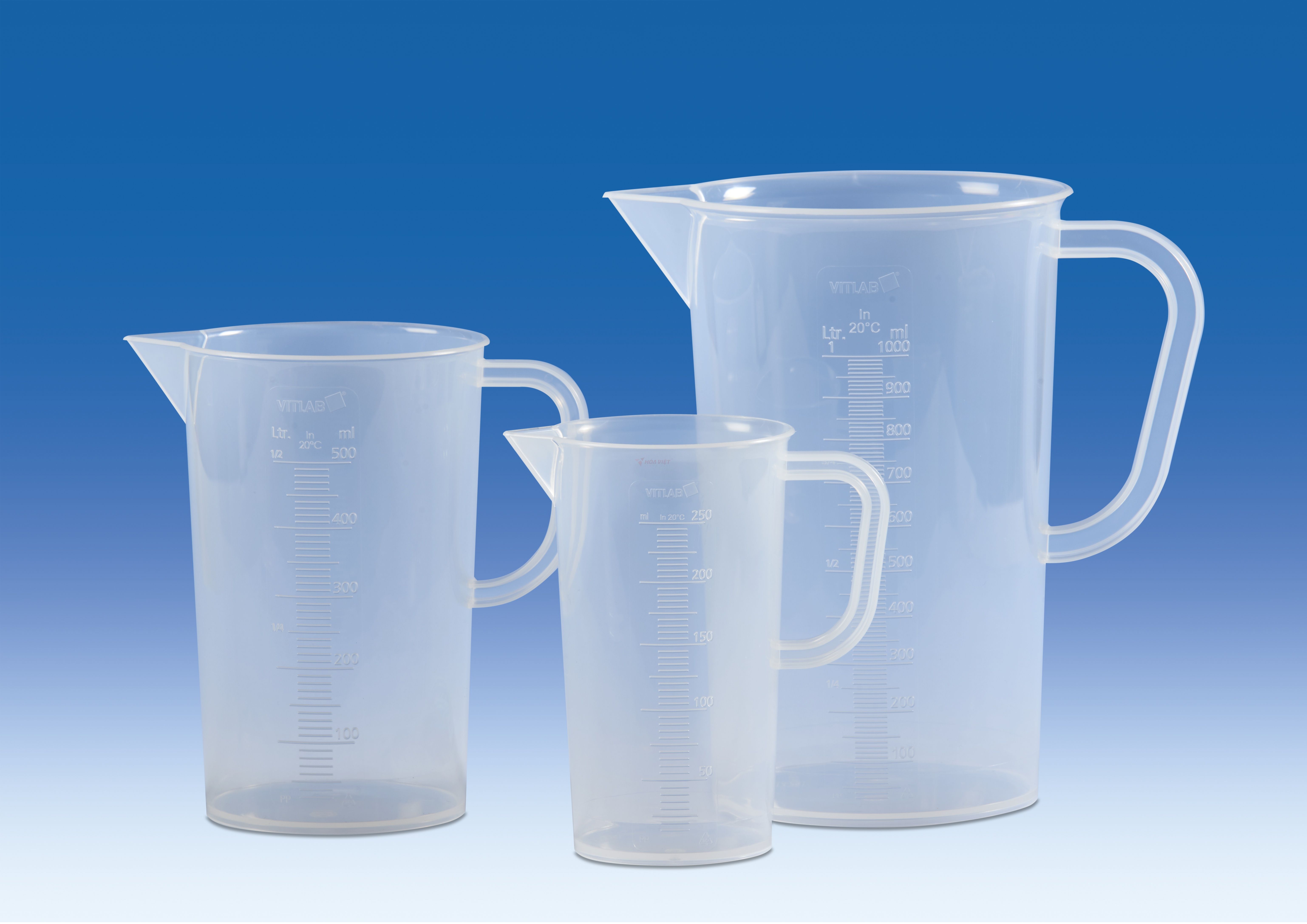 Ca đong nhựa PP Vitlab 1000ml vạch nổi trắng Ca đong nhựa PP Vitlab 1000ml vạch nổi trắng