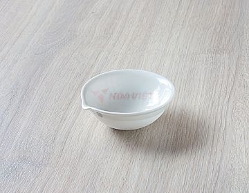 Bát sứ có mỏ Jipo 558ml đáy tròn 207/7 đk 170x55mm